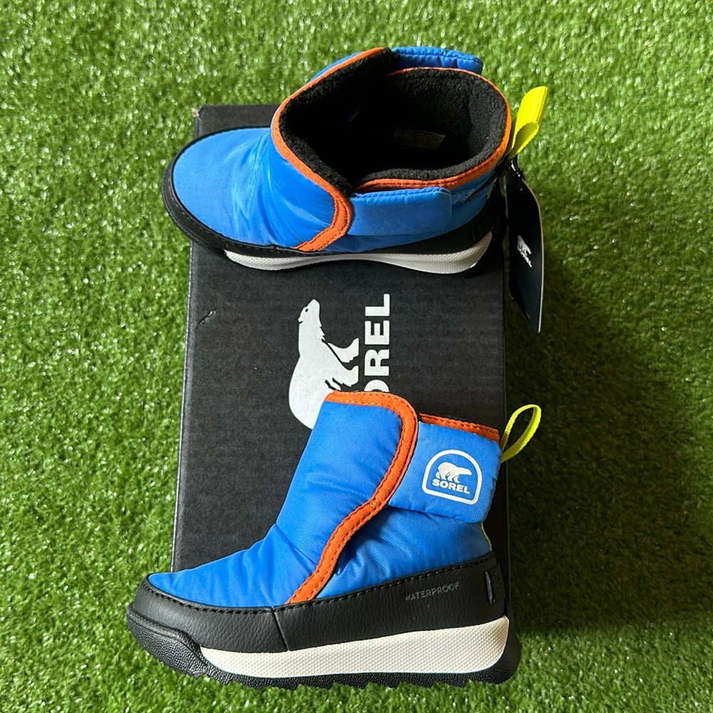 Sorel Kids Whitney II Boots - Toddler and Pre-School Sizes NWT